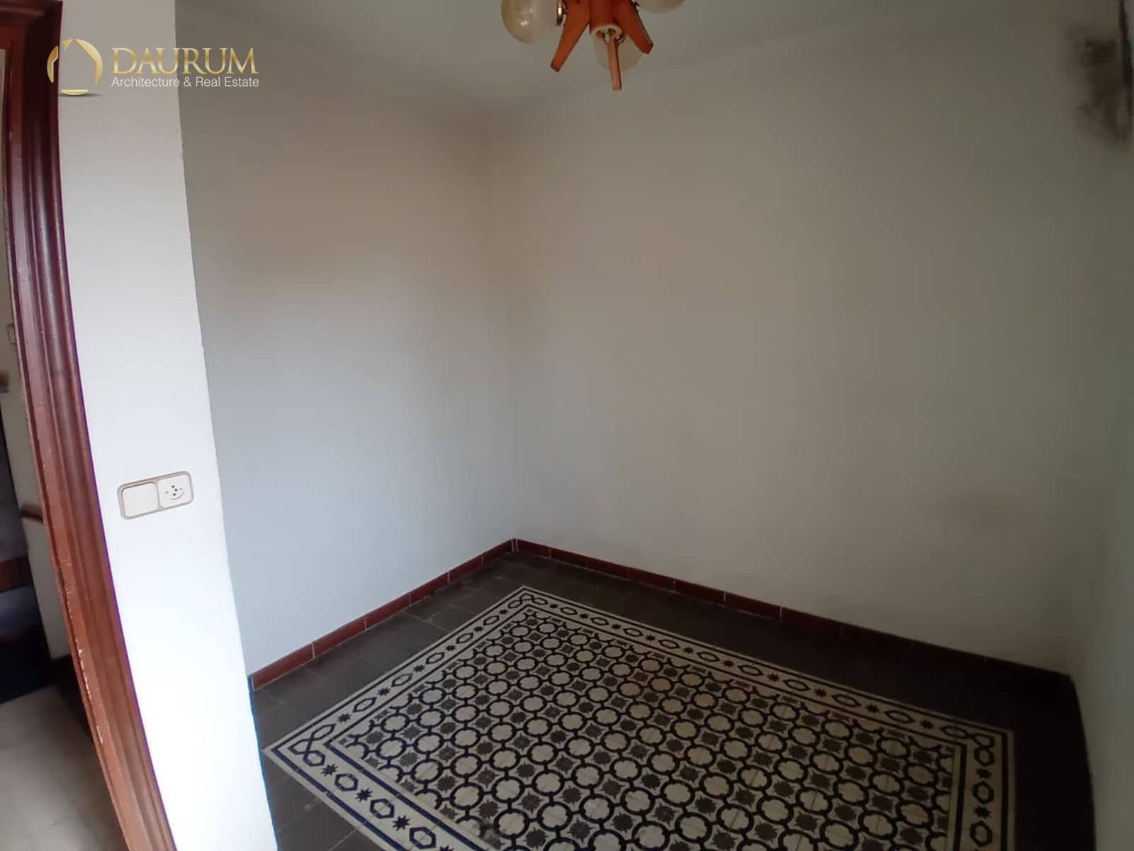 4 soverom Villa til salgs i Alicante by - € 325 000 (Ref: 9771793)