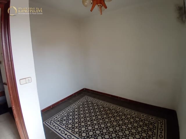 4 soverom Villa til salgs i Alicante by - € 325 000 (Ref: 9771793)