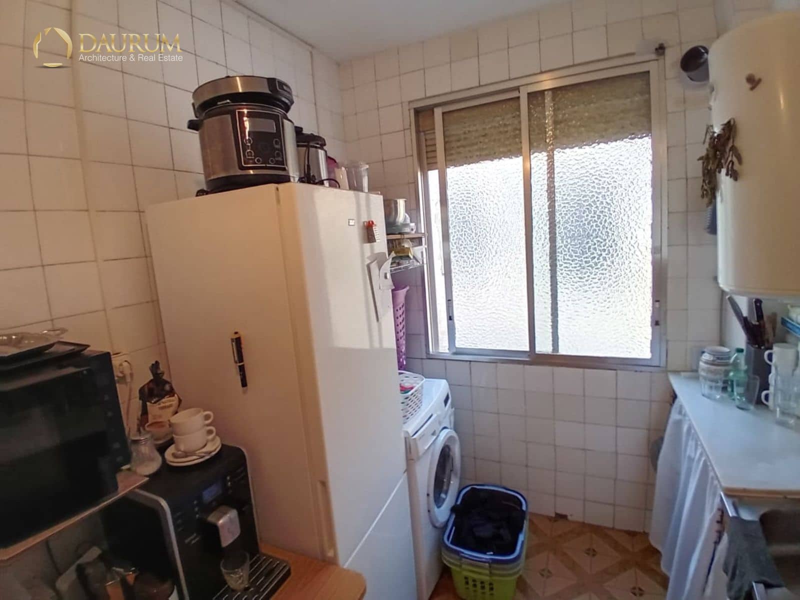 3 bedroom Flat for sale in Alicante / Alacant city - € 145,000 (Ref: 9781285)