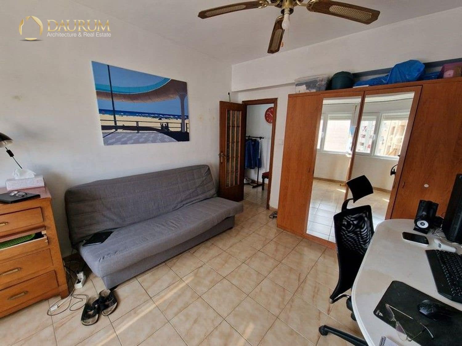 3 bedroom Flat for sale in Alicante / Alacant city - € 145,000 (Ref: 9781285)