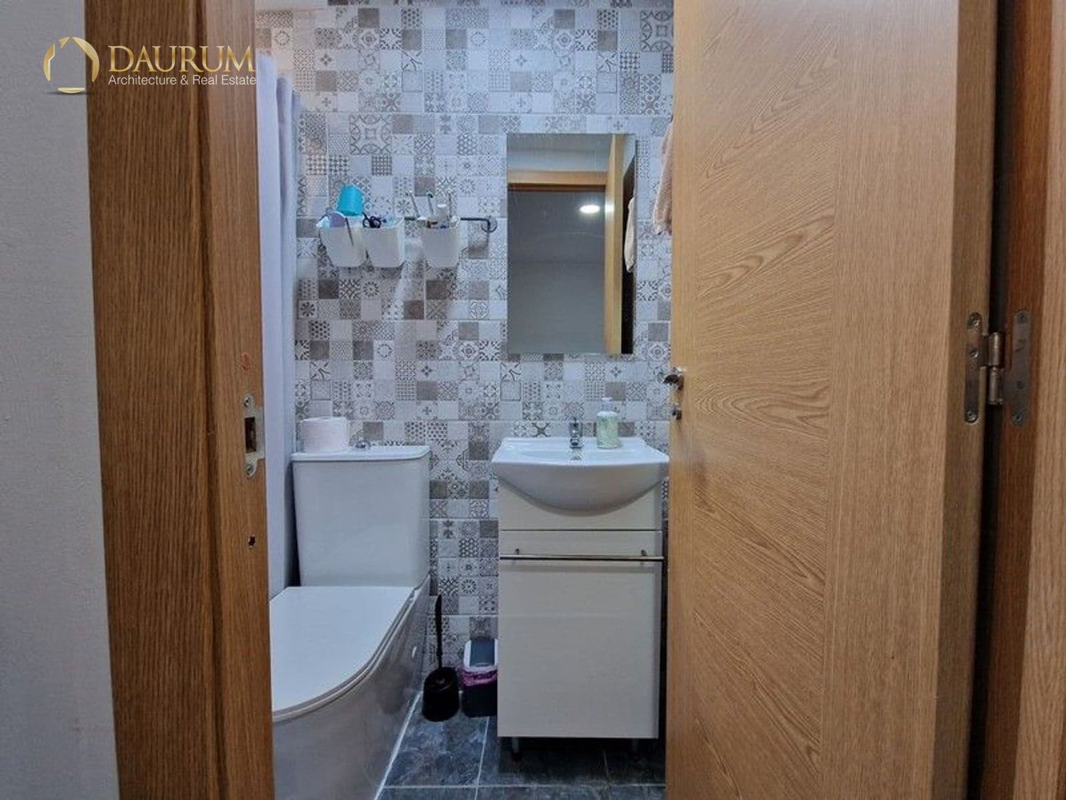 3 bedroom Flat for sale in Alicante / Alacant city - € 145,000 (Ref: 9781285)