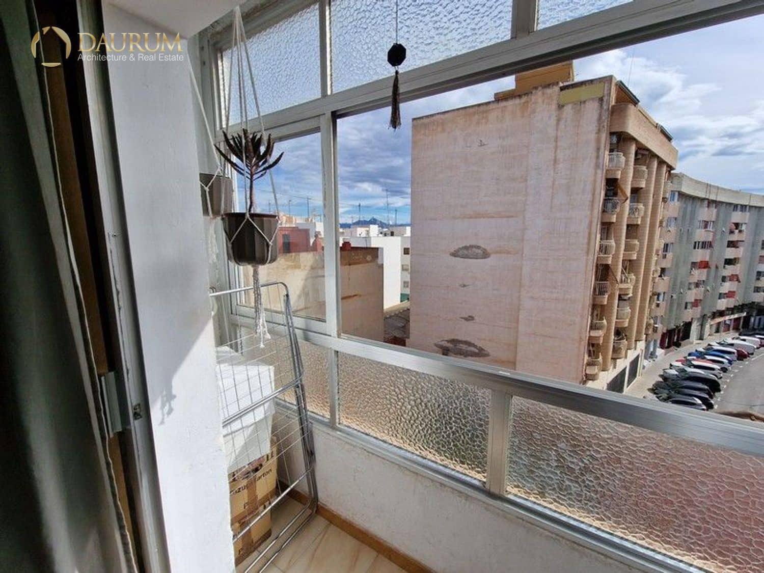 3 bedroom Flat for sale in Alicante / Alacant city - € 145,000 (Ref: 9781285)