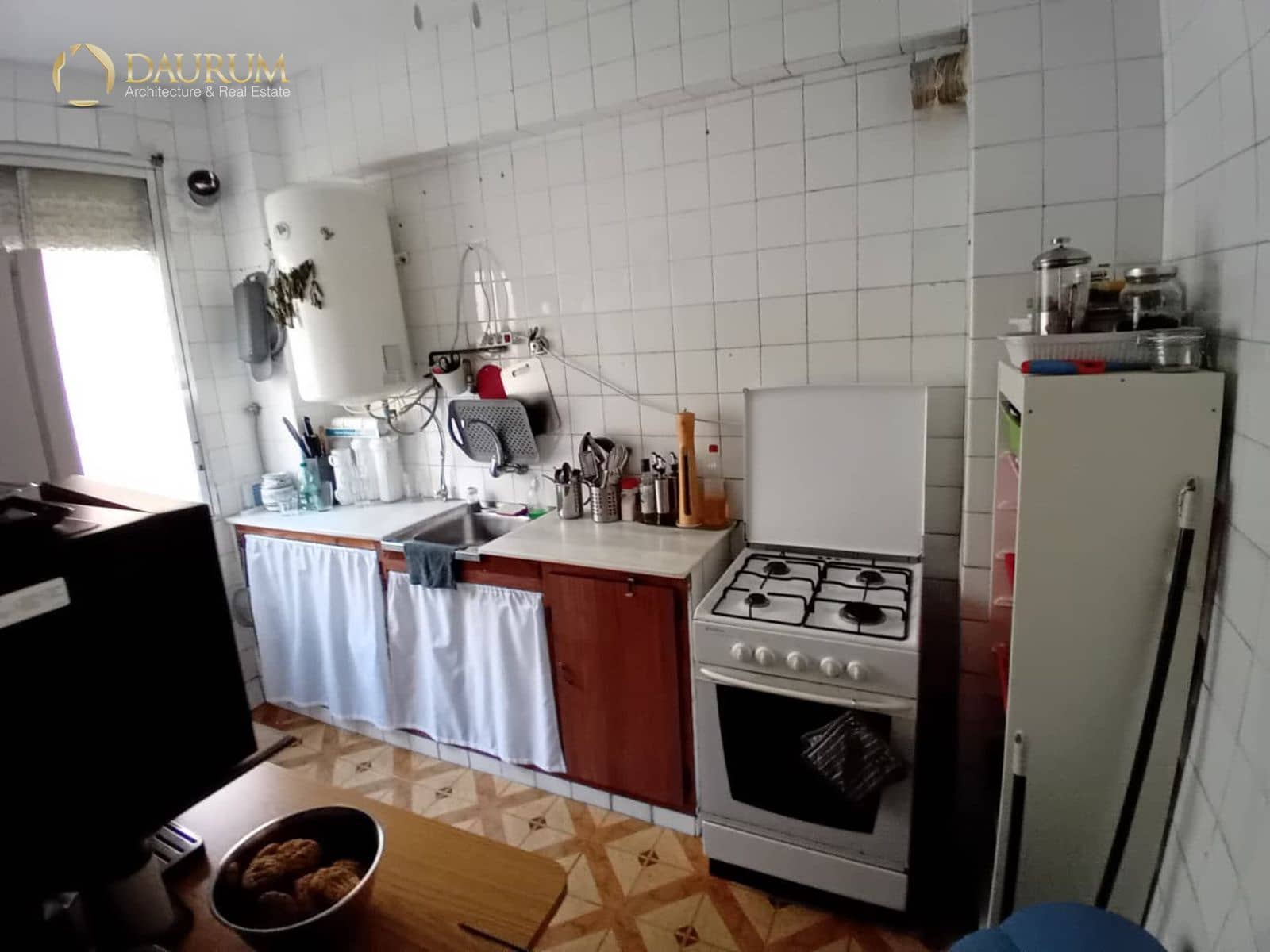 3 bedroom Flat for sale in Alicante / Alacant city - € 145,000 (Ref: 9781285)