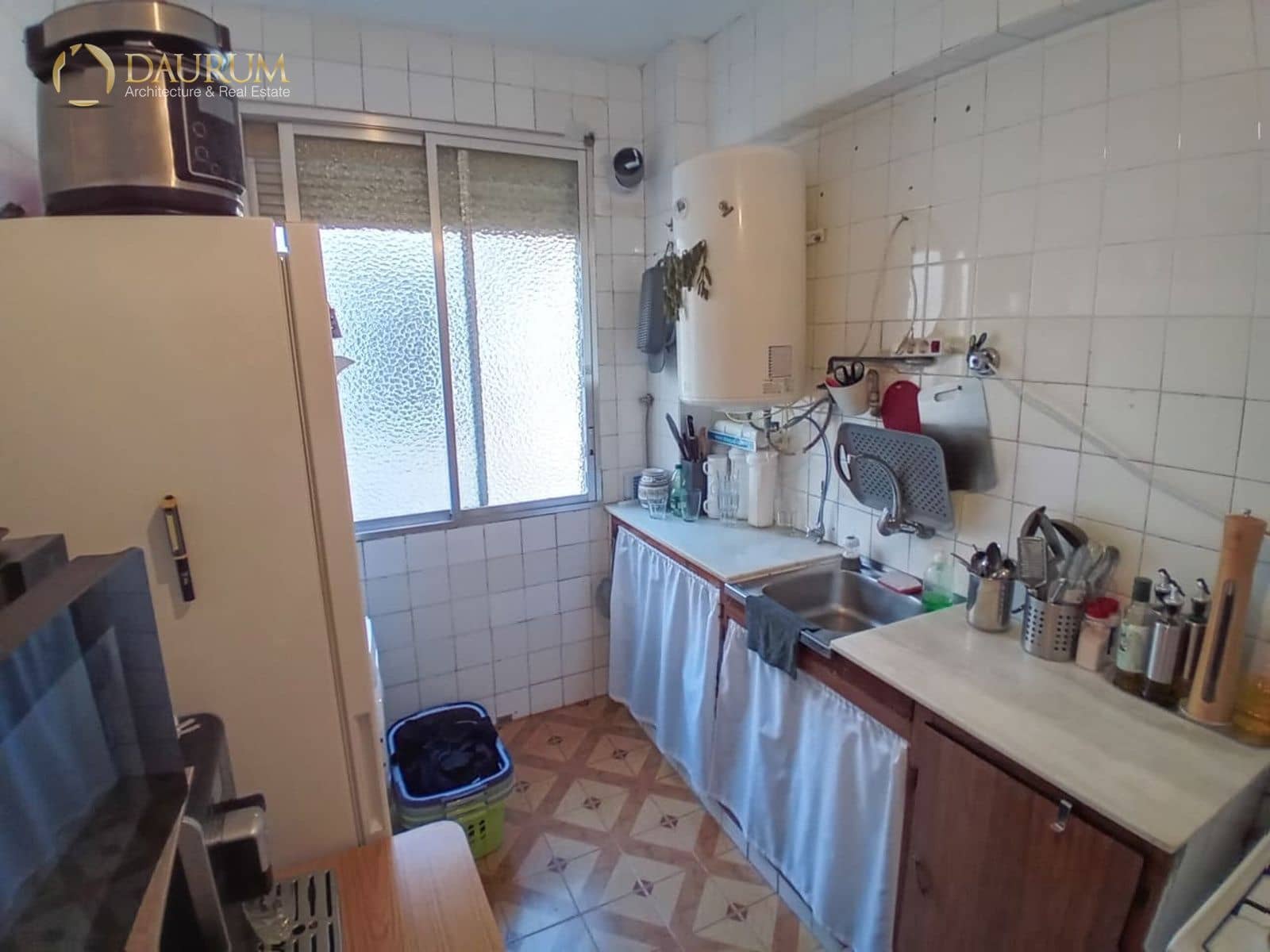 3 bedroom Flat for sale in Alicante / Alacant city - € 145,000 (Ref: 9781285)