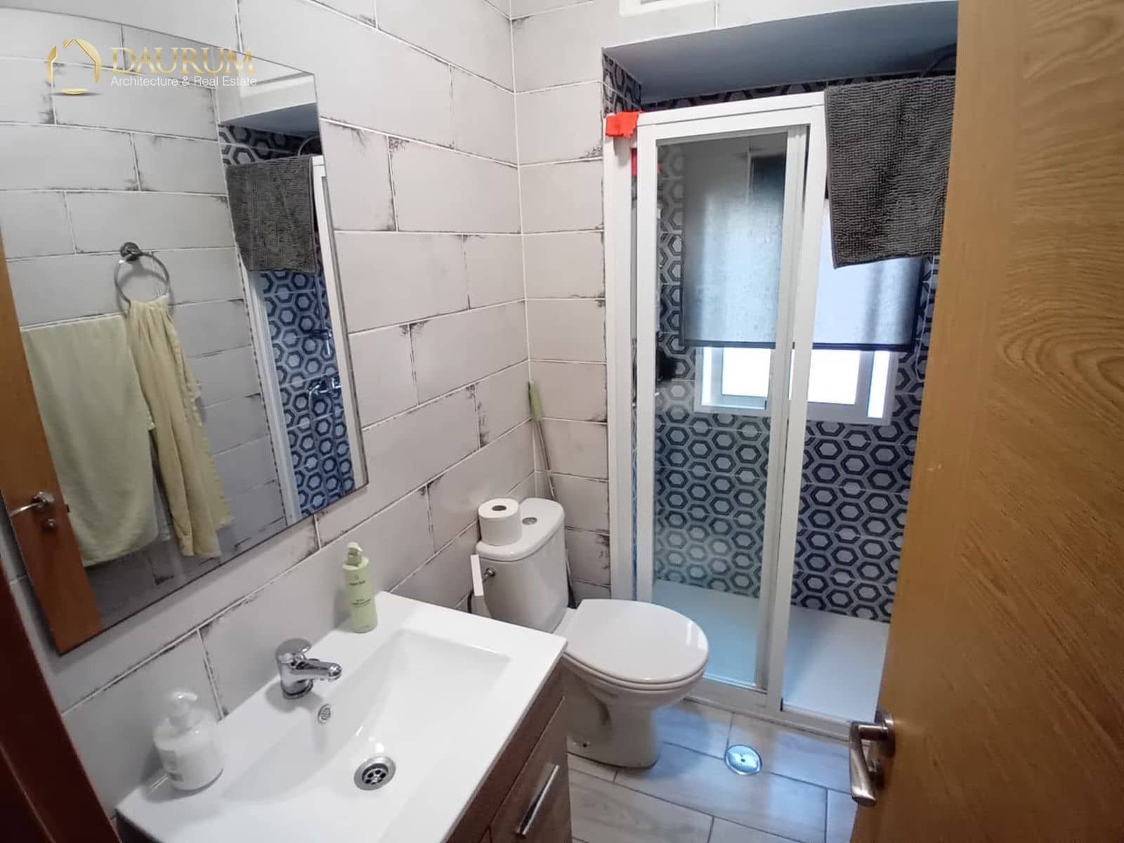 3 bedroom Flat for sale in Alicante / Alacant city - € 145,000 (Ref: 9781285)