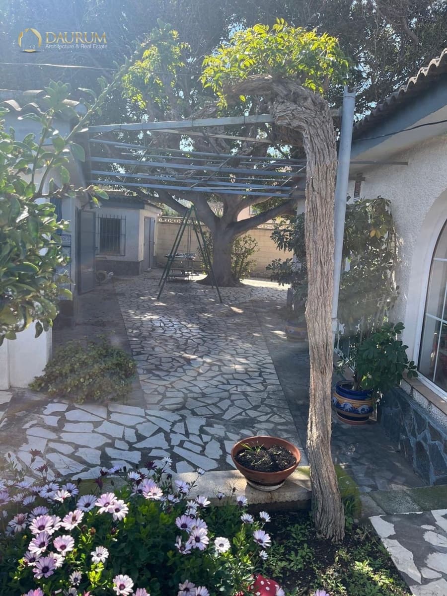 4 soveværelse Villa til salg i Busot med swimmingpool garage - € 370.000 (Ref: 9782199)