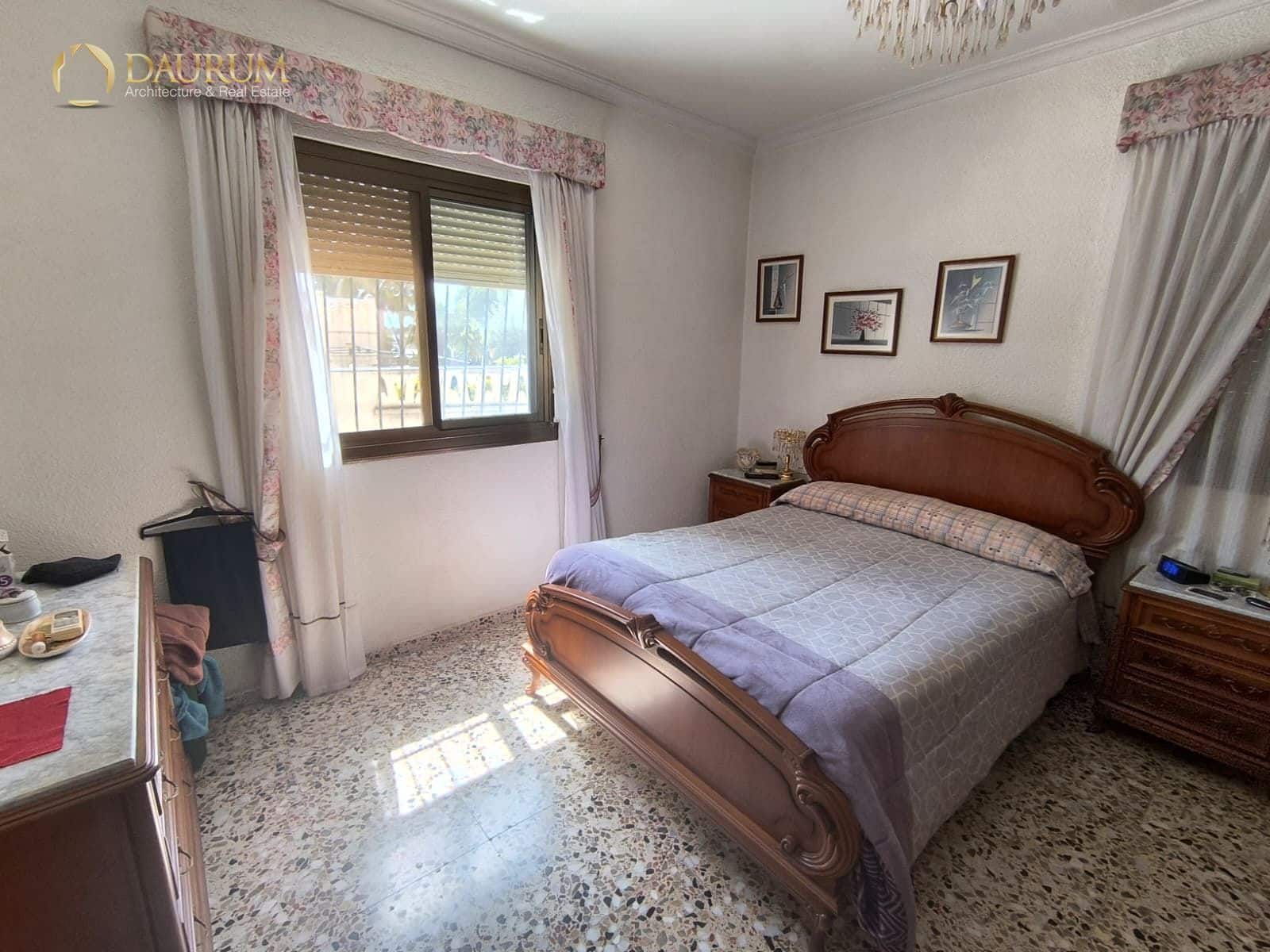 4 soveværelse Villa til salg i Busot med swimmingpool garage - € 370.000 (Ref: 9782199)