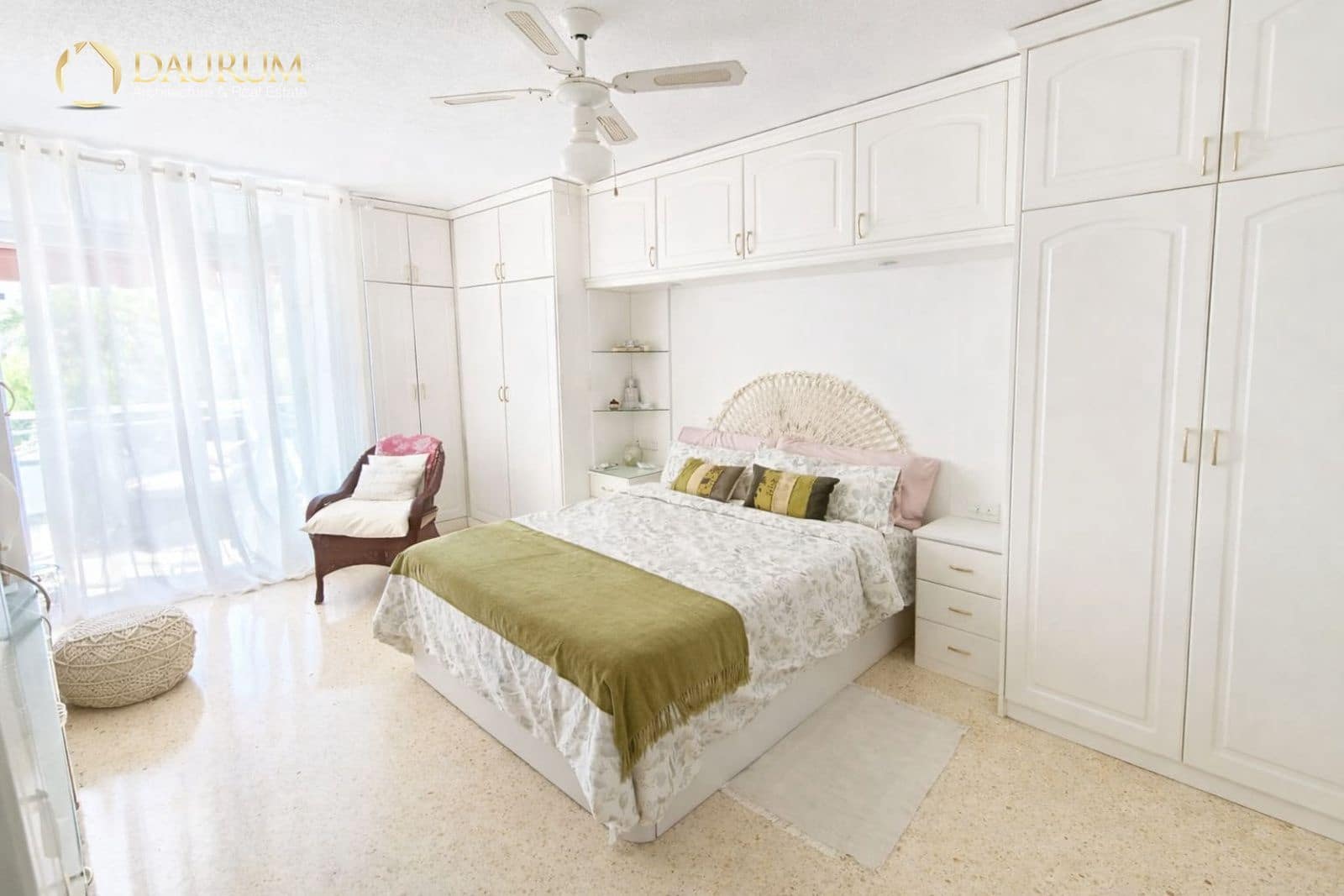 2 soverom Leilighet til salgs i Benidorm med svømmebasseng - € 500 000 (Ref: 9788864)