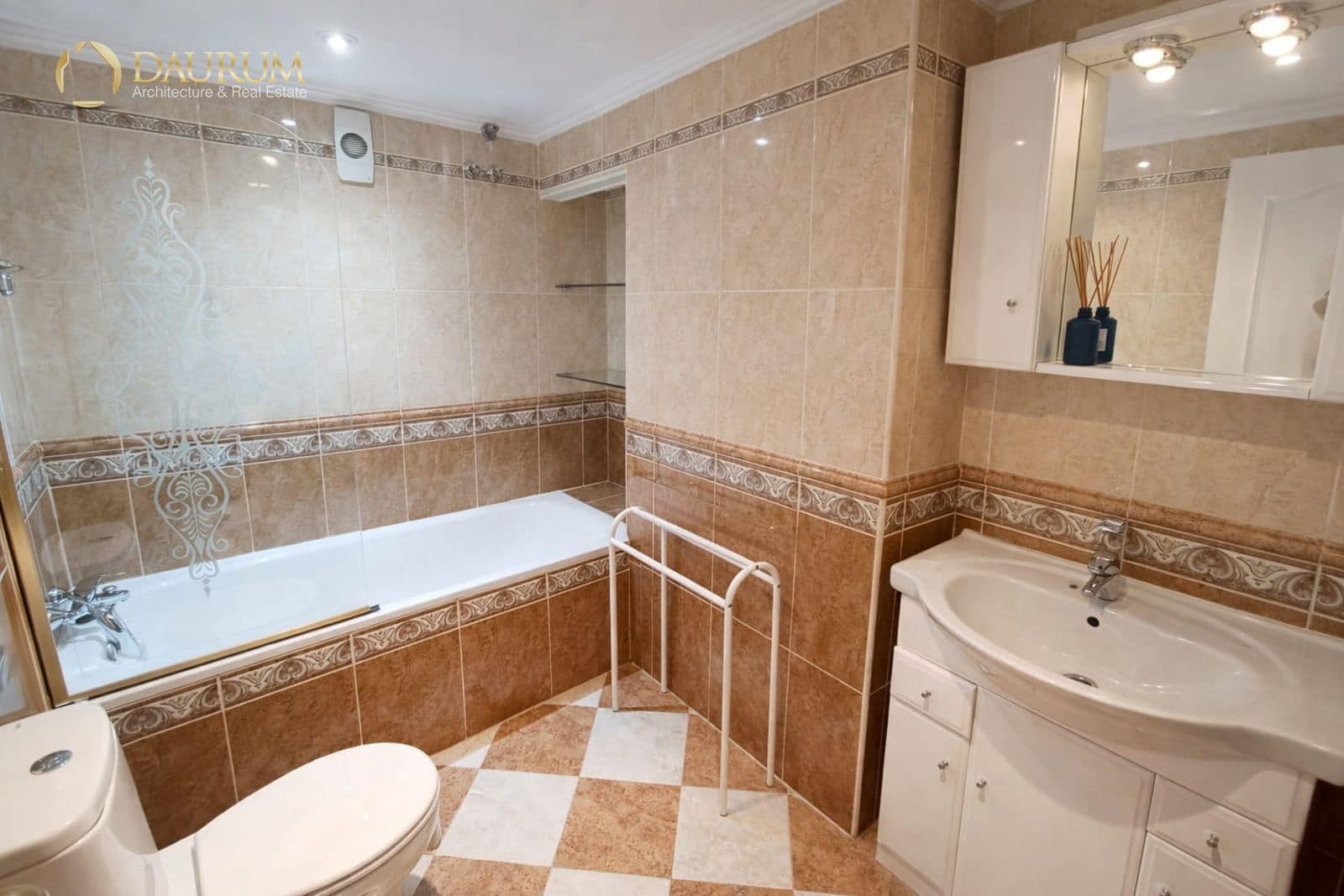 2 soverom Leilighet til salgs i Benidorm med svømmebasseng - € 500 000 (Ref: 9788864)