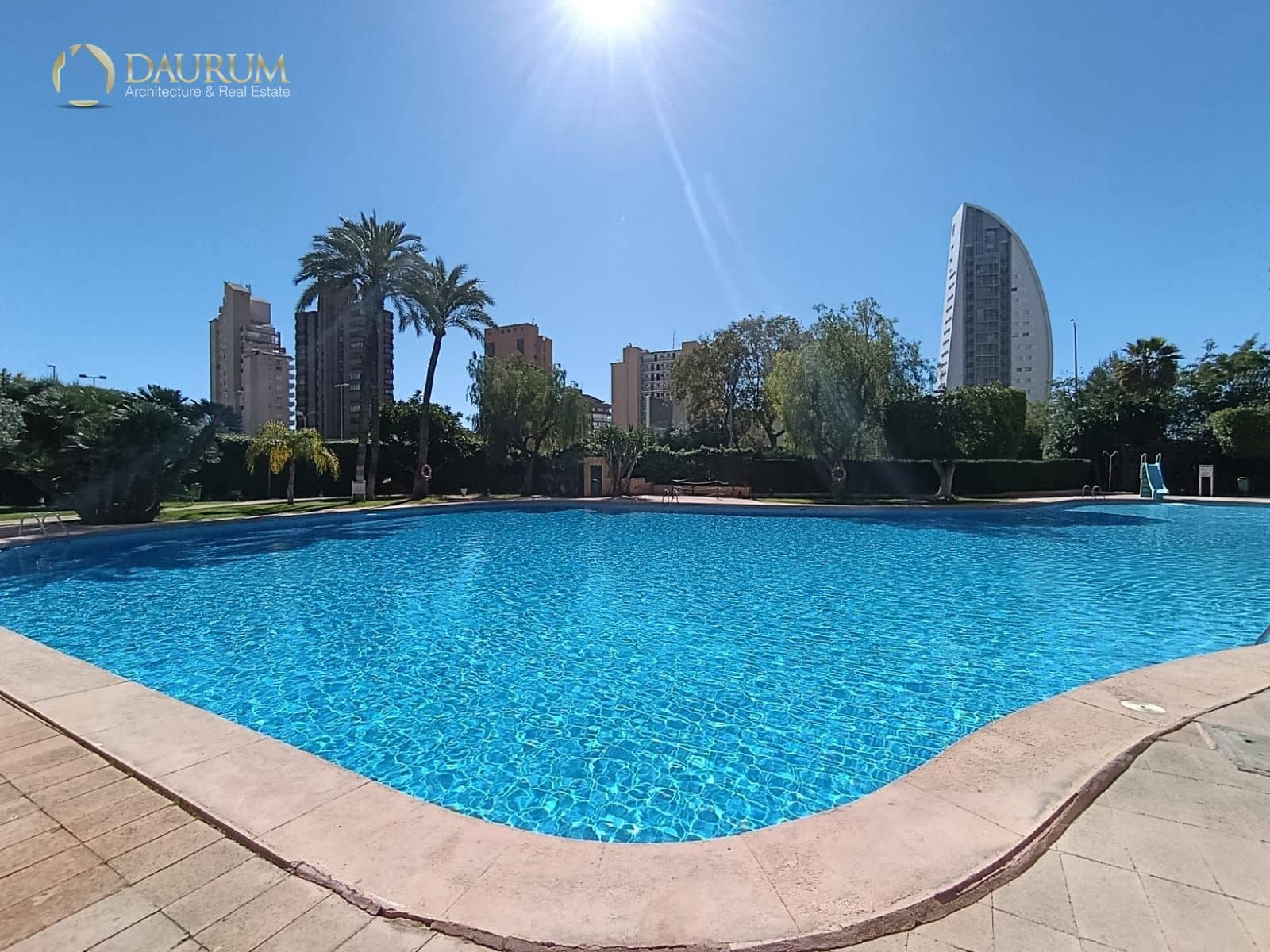 2 soverom Leilighet til salgs i Benidorm med svømmebasseng - € 500 000 (Ref: 9788864)