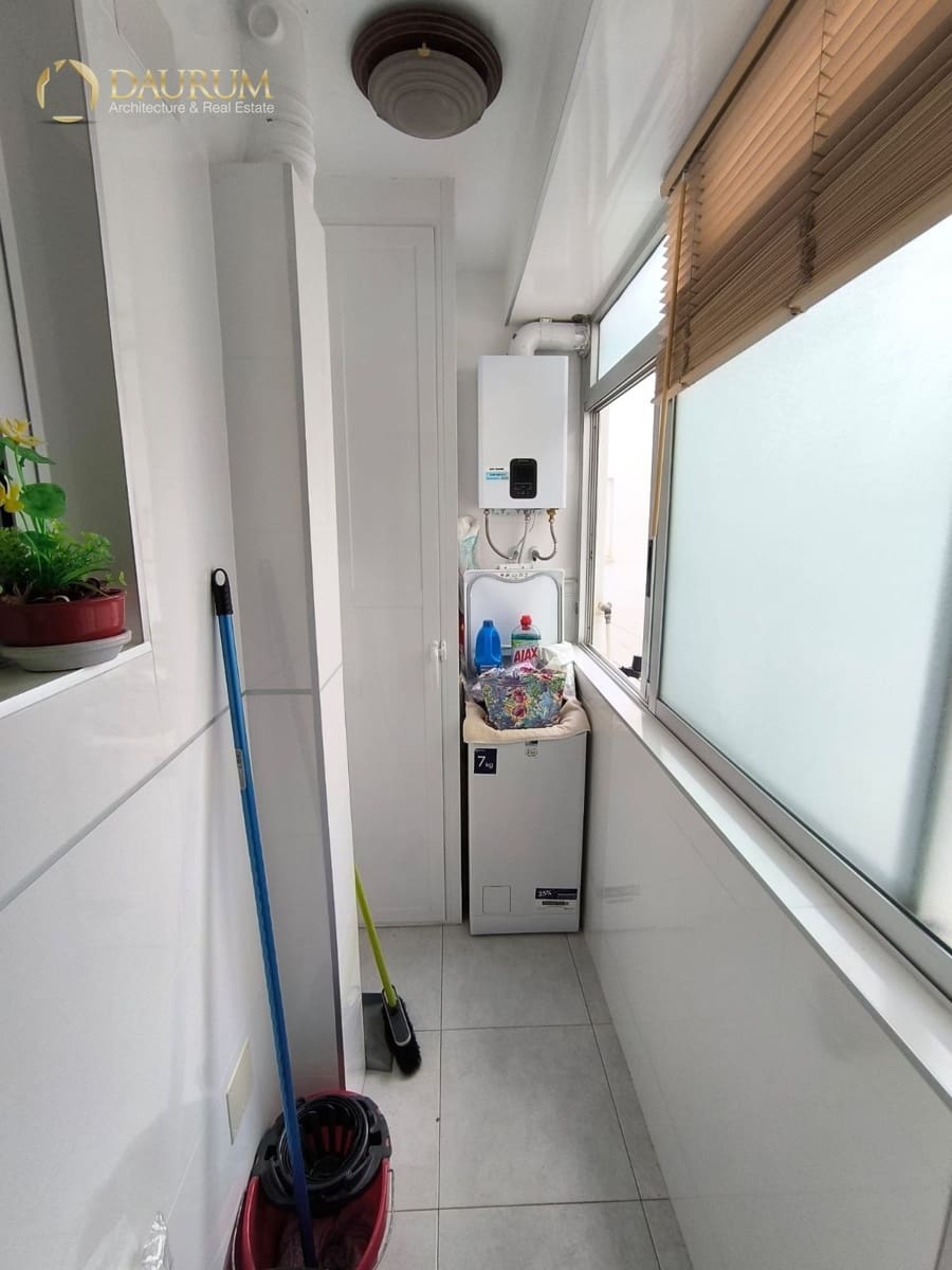 4 soverom Leilighet til salgs i Alicante by med garasje - € 299 995 (Ref: 9793747)