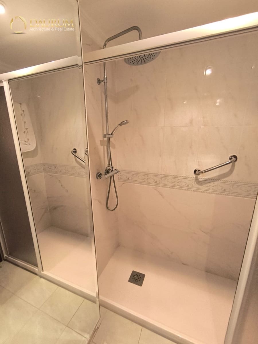 4 soverom Leilighet til salgs i Alicante by med garasje - € 299 995 (Ref: 9793747)