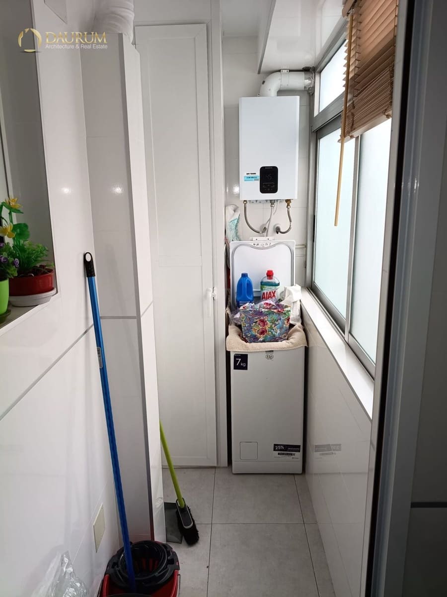 4 soverom Leilighet til salgs i Alicante by med garasje - € 299 995 (Ref: 9793747)