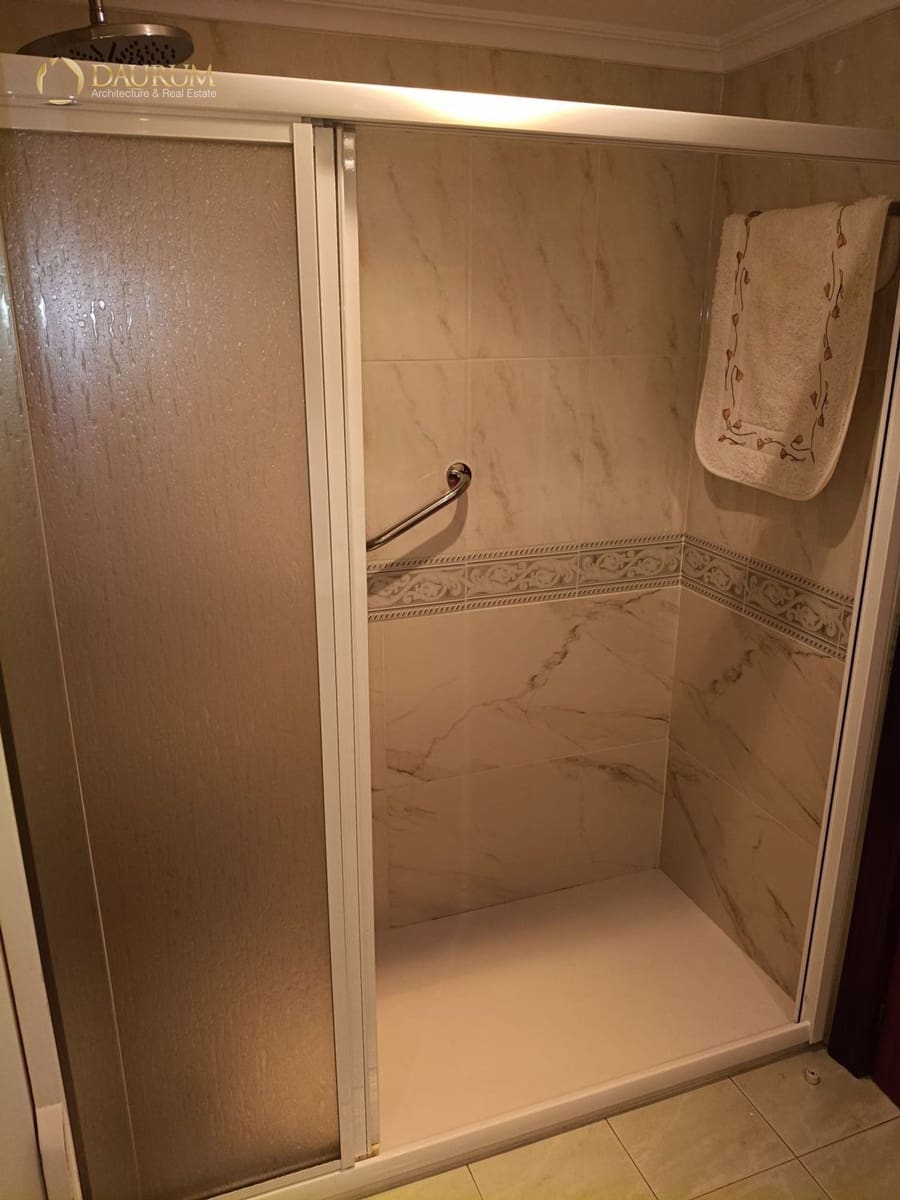 4 soverom Leilighet til salgs i Alicante by med garasje - € 299 995 (Ref: 9793747)