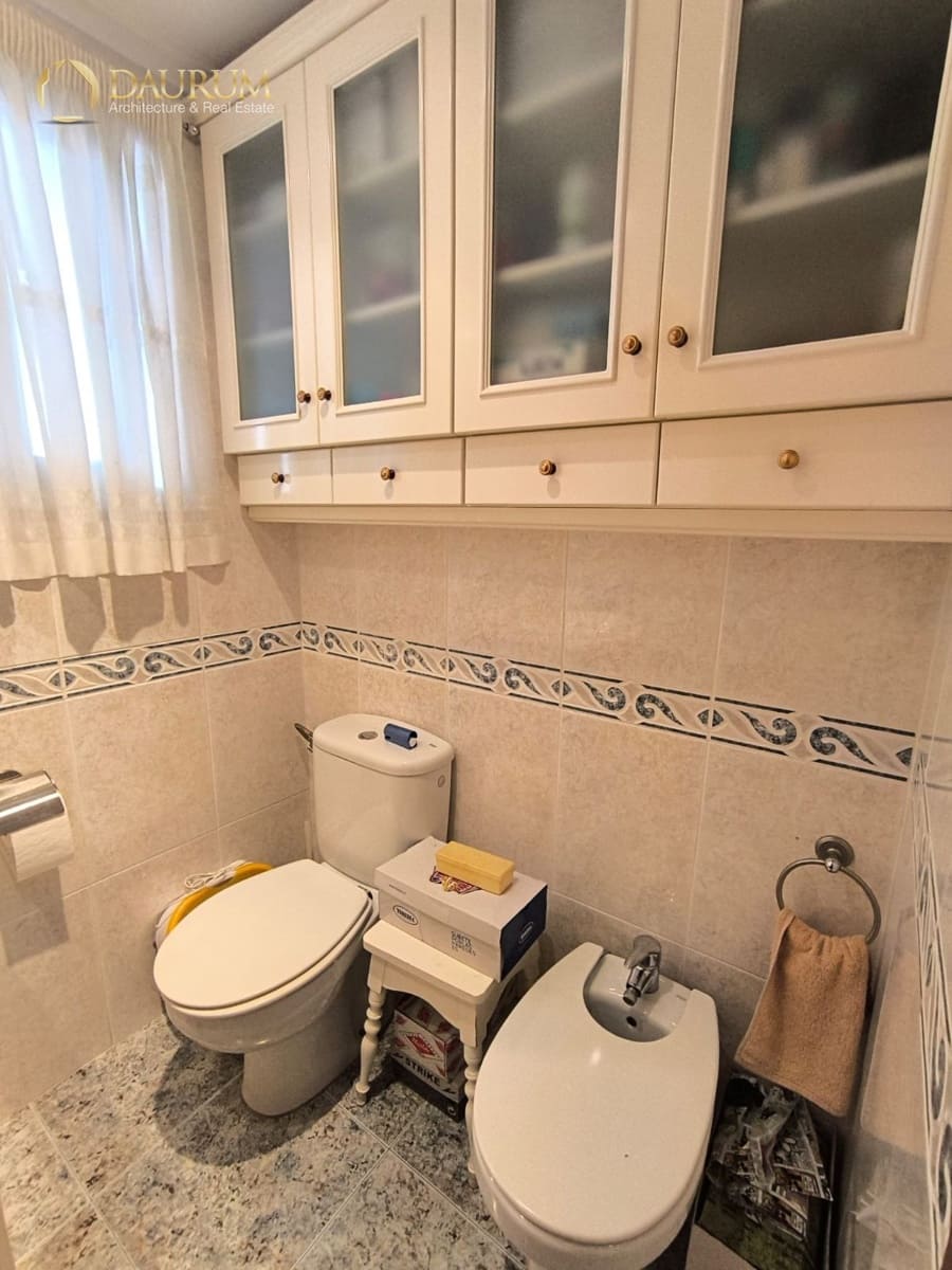 4 soverom Leilighet til salgs i Alicante by med garasje - € 299 995 (Ref: 9793747)