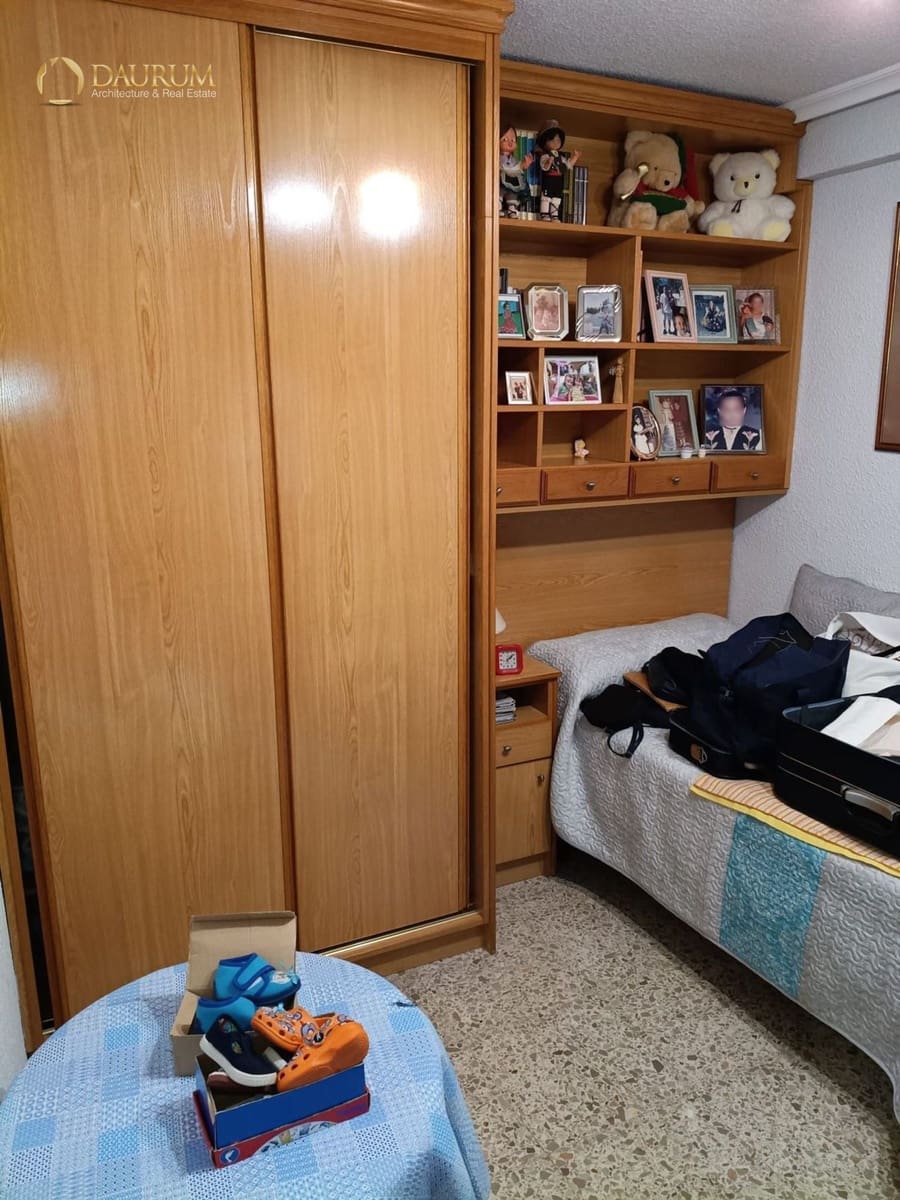 4 soverom Leilighet til salgs i Alicante by med garasje - € 299 995 (Ref: 9793747)