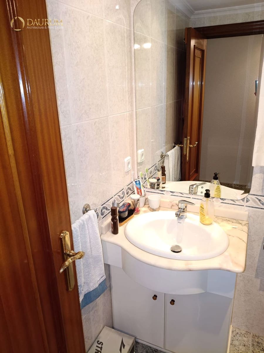 4 soverom Leilighet til salgs i Alicante by med garasje - € 299 995 (Ref: 9793747)