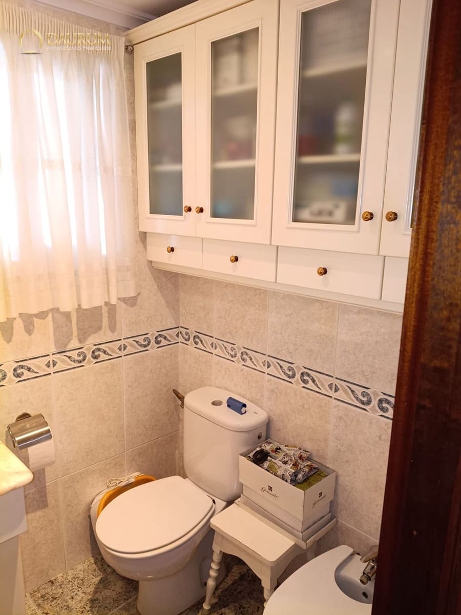 4 soverom Leilighet til salgs i Alicante by med garasje - € 299 995 (Ref: 9793747)