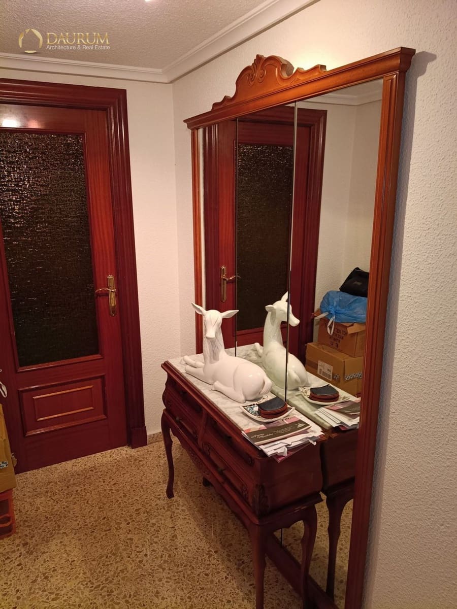 4 soverom Leilighet til salgs i Alicante by med garasje - € 299 995 (Ref: 9793747)