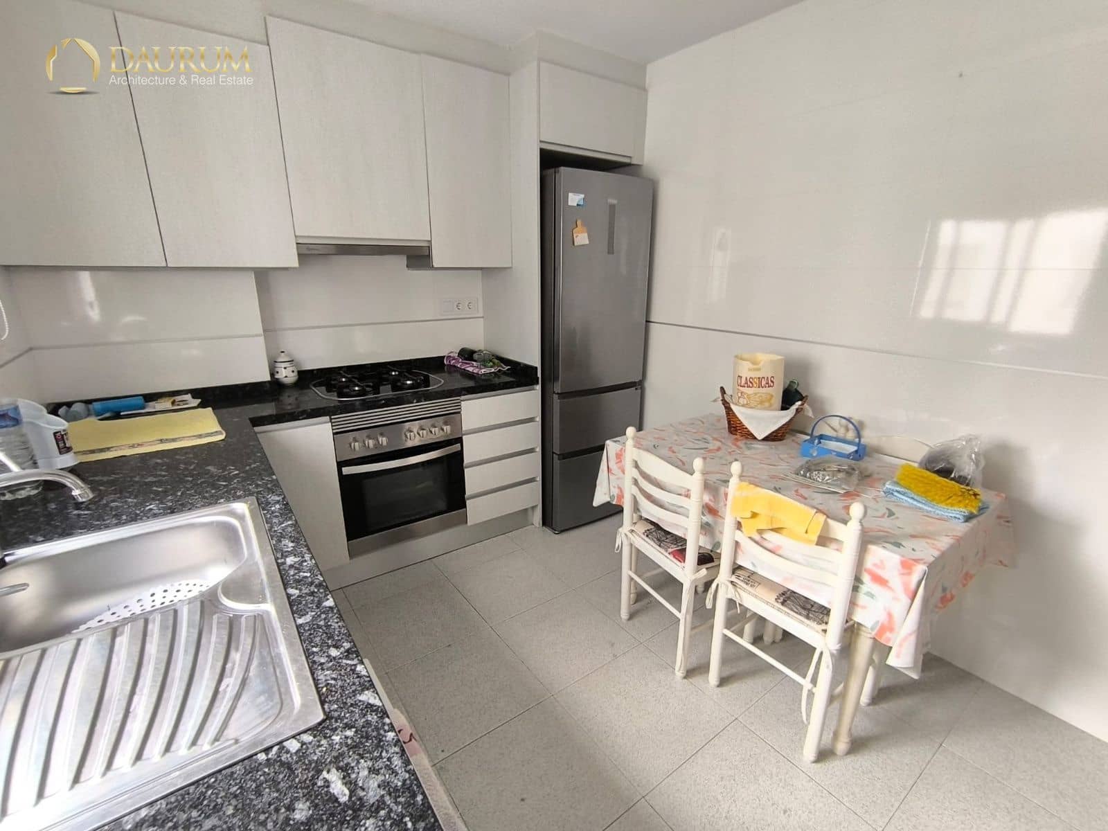 4 soverom Leilighet til salgs i Alicante by med garasje - € 299 995 (Ref: 9793747)