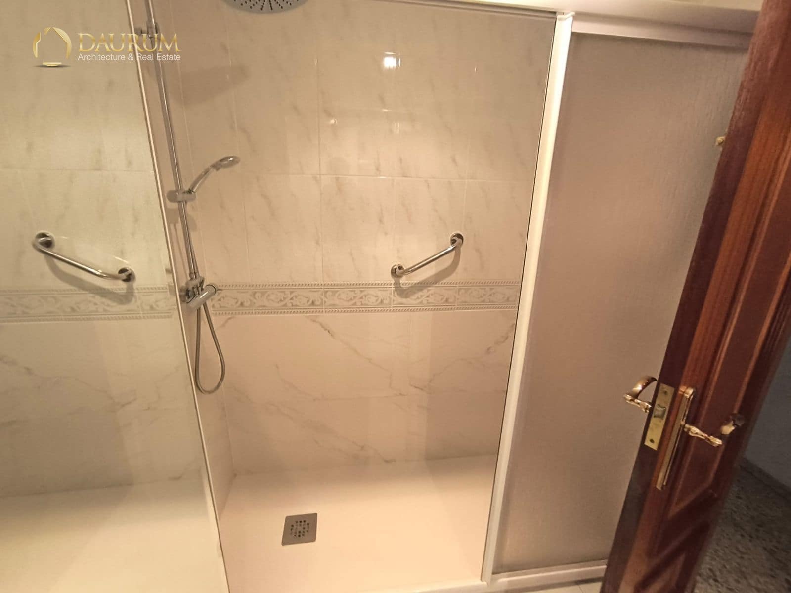 4 soverom Leilighet til salgs i Alicante by med garasje - € 299 995 (Ref: 9793747)