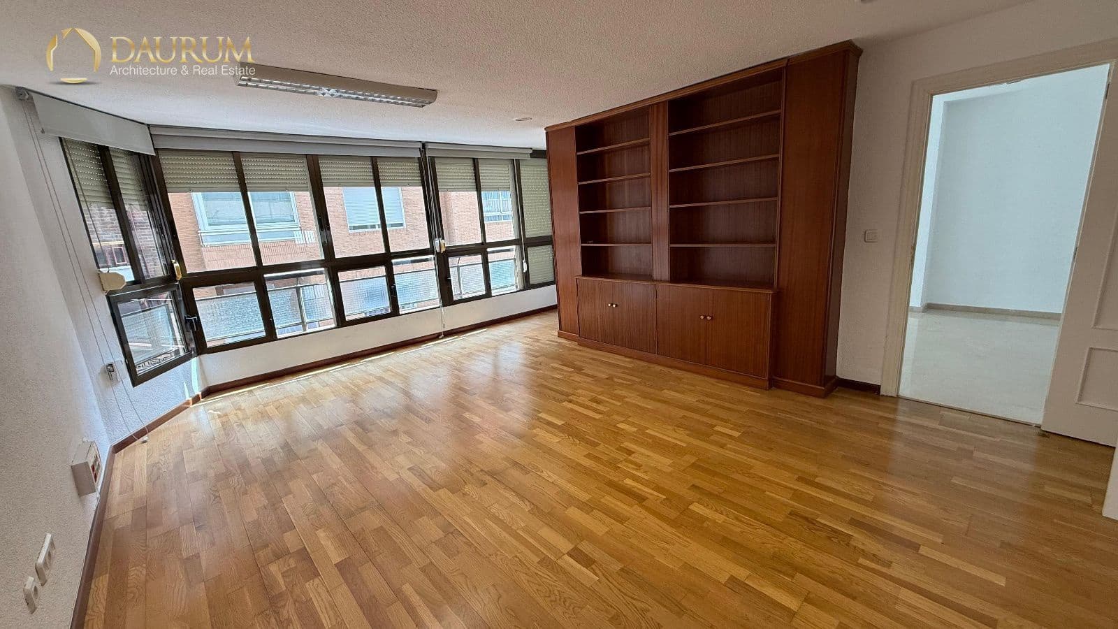 Kantoor te huur in Alicante stad - € 900 (Ref: 9793748)