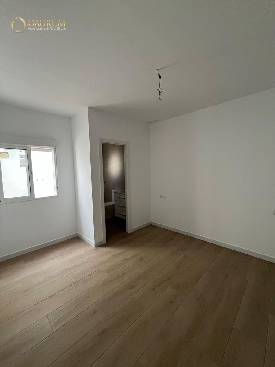 3 makuuhuone Huvila myytävänä paikassa Elche / Elx - 184 999 € (Ref: 9795157)