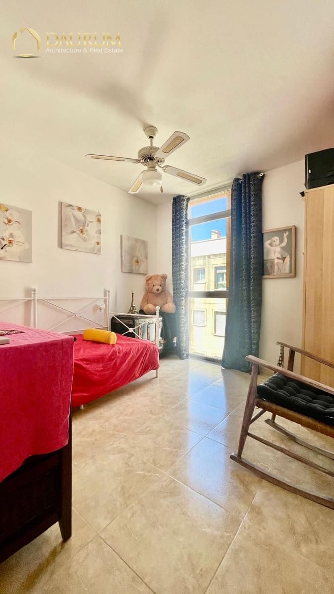 2 makuuhuone Kattohuoneisto myytävänä paikassa El Altet - 185 000 € (Ref: 9798232)