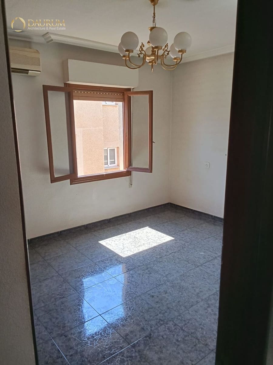 3 bedroom Flat for sale in Aspe - € 99,000 (Ref: 9802555)