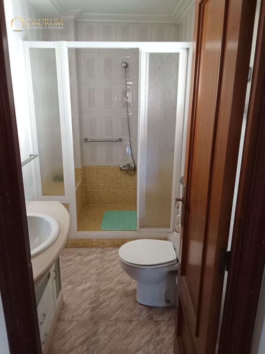 3 bedroom Flat for sale in Aspe - € 99,000 (Ref: 9802555)