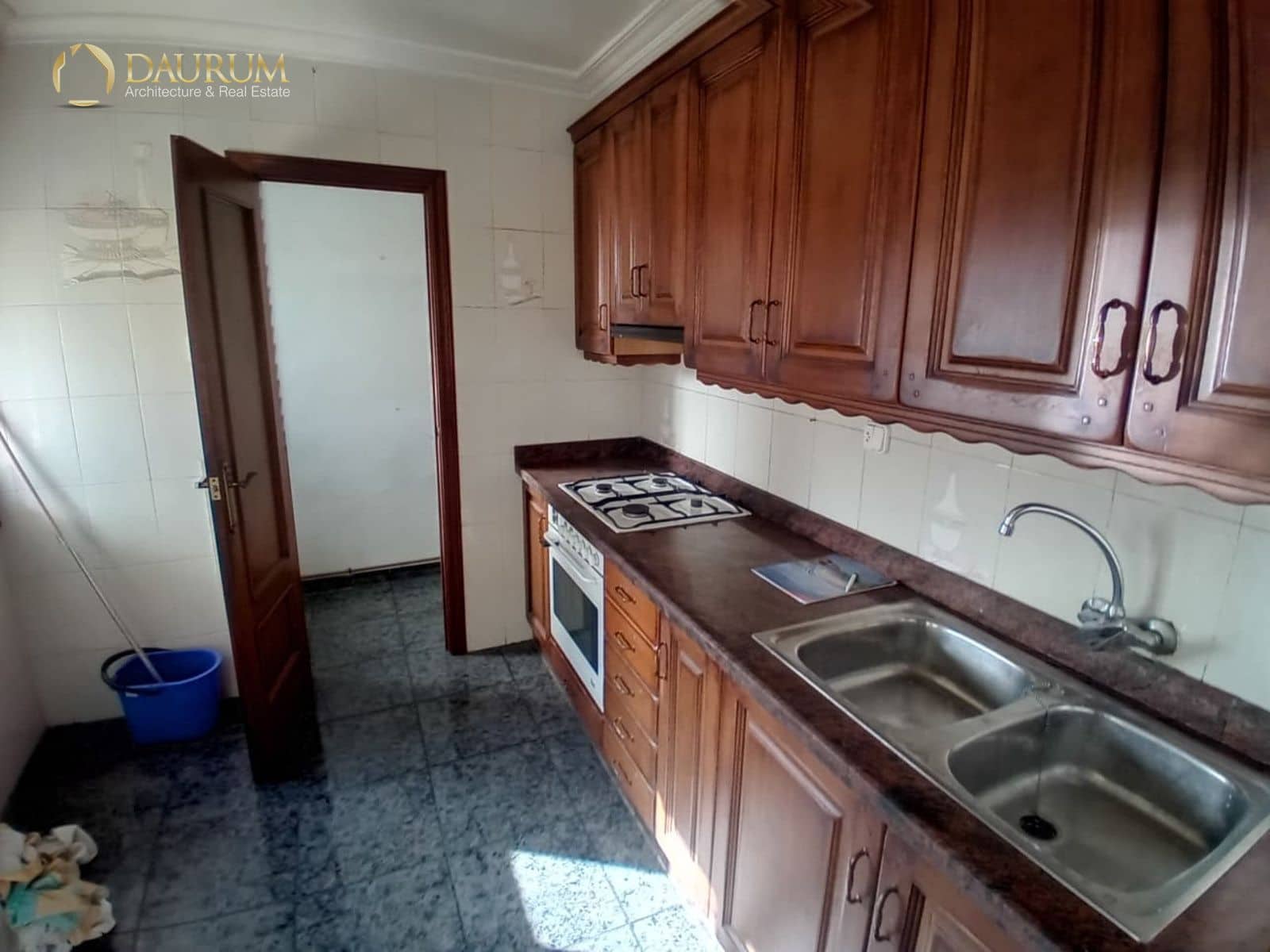 3 bedroom Flat for sale in Aspe - € 99,000 (Ref: 9802555)