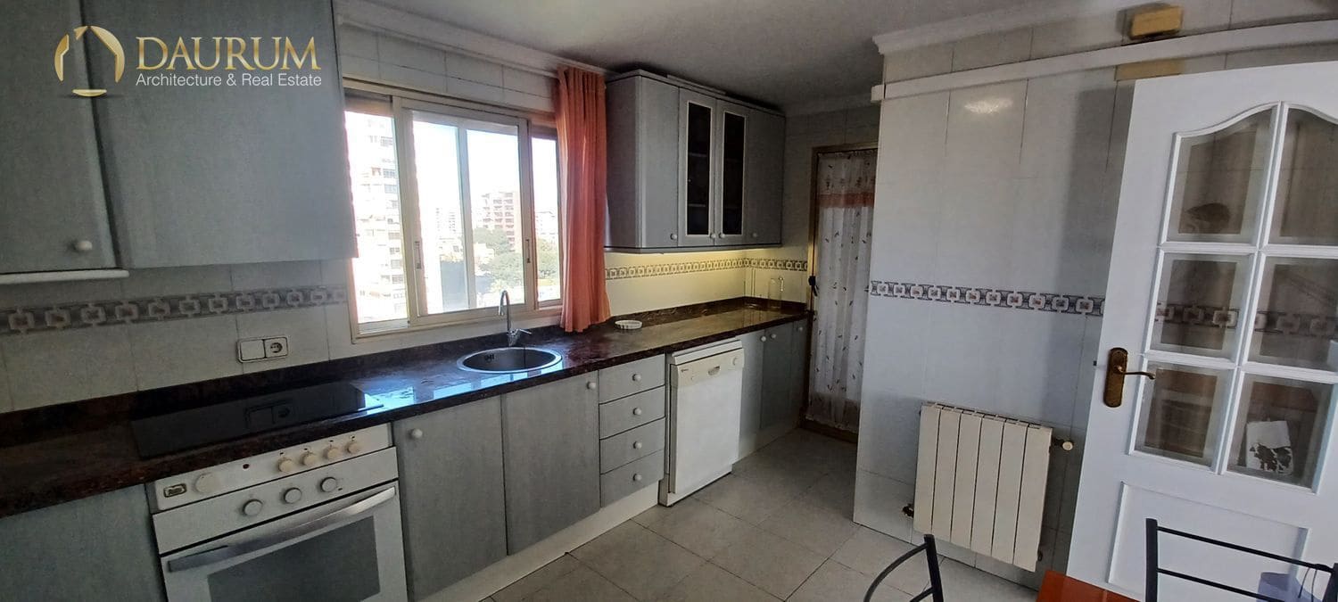 4 slaapkamer Flat te koop in Cabo de las Huertas met zwembad garage - € 550.000 (Ref: 9802742)