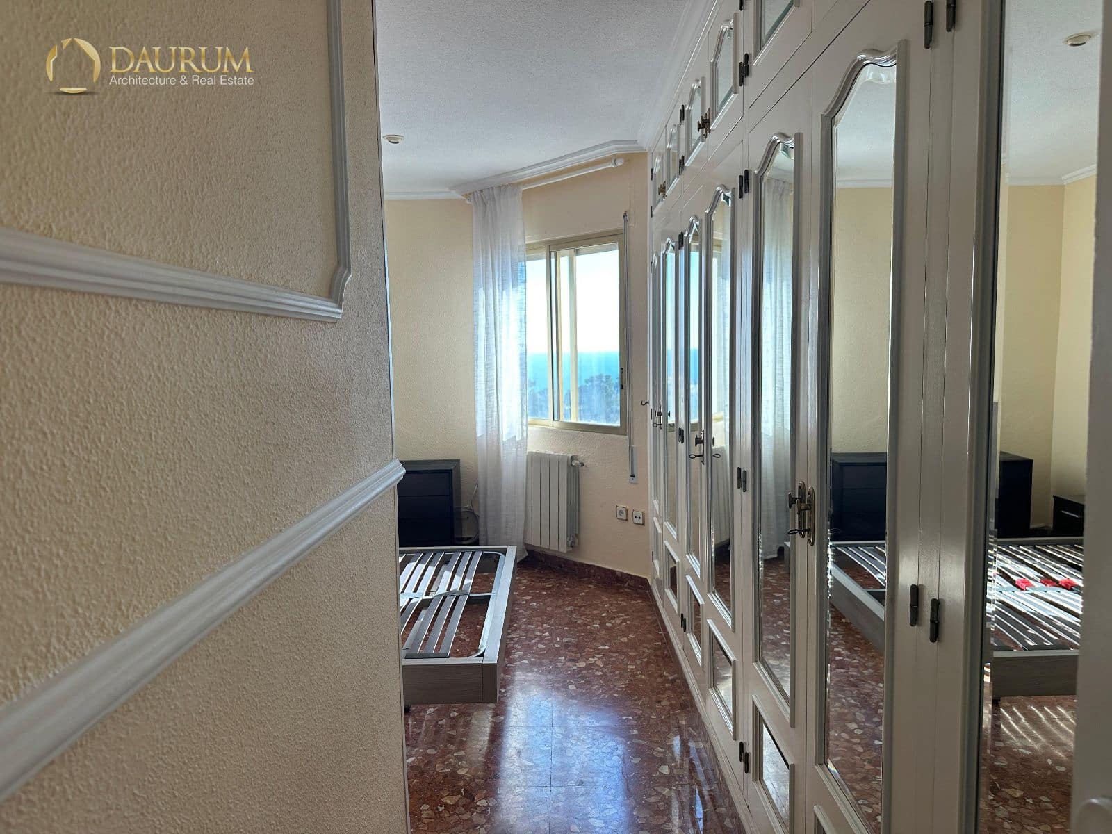 4 slaapkamer Flat te koop in Cabo de las Huertas met zwembad garage - € 550.000 (Ref: 9802742)