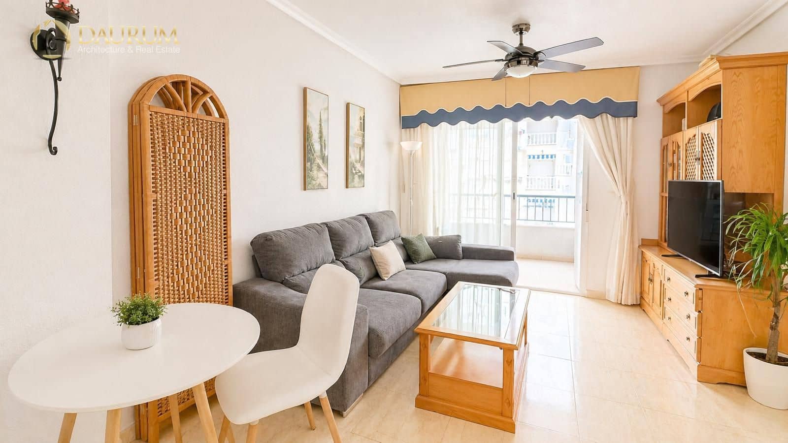 Piso de 2 habitaciones en Guardamar del Segura en venta con piscina garaje - 149.000 € (Ref: 9805337)