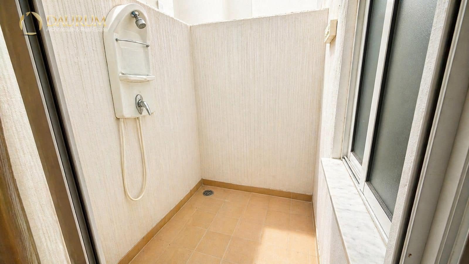 Piso de 2 habitaciones en Guardamar del Segura en venta con piscina garaje - 149.000 € (Ref: 9805337)