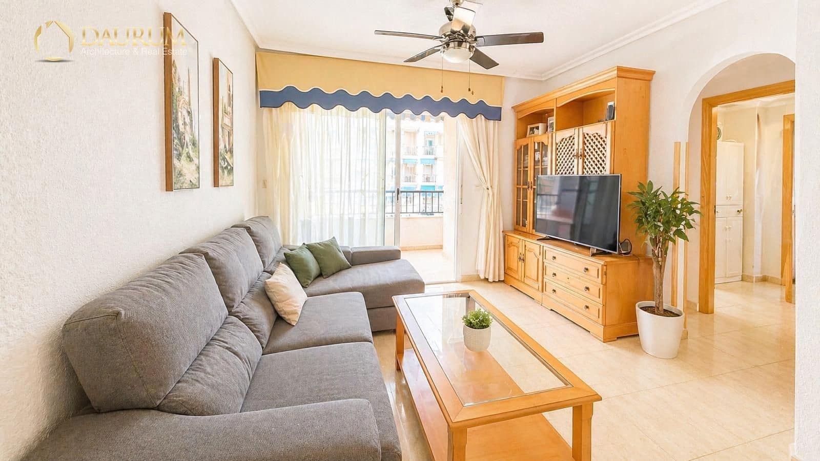 Piso de 2 habitaciones en Guardamar del Segura en venta con piscina garaje - 149.000 € (Ref: 9805337)