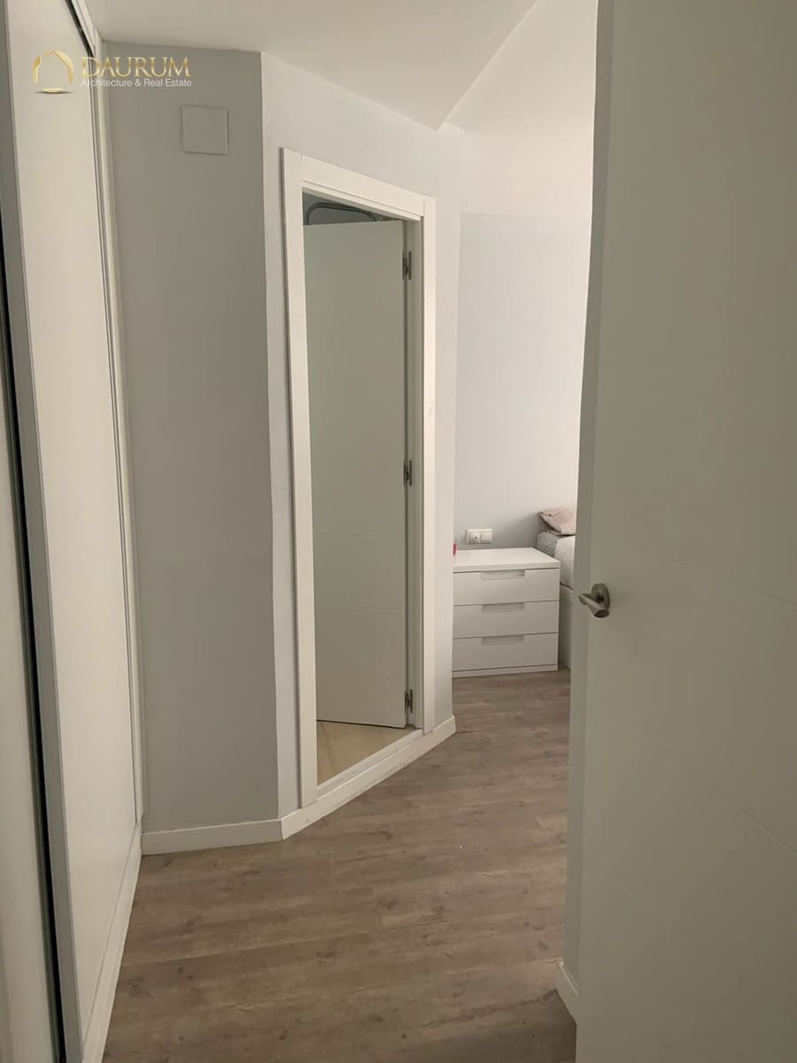 Piso de 3 habitaciones en Alicante / Alacant ciudad en venta con garaje - 239.900 € (Ref: 9808942)