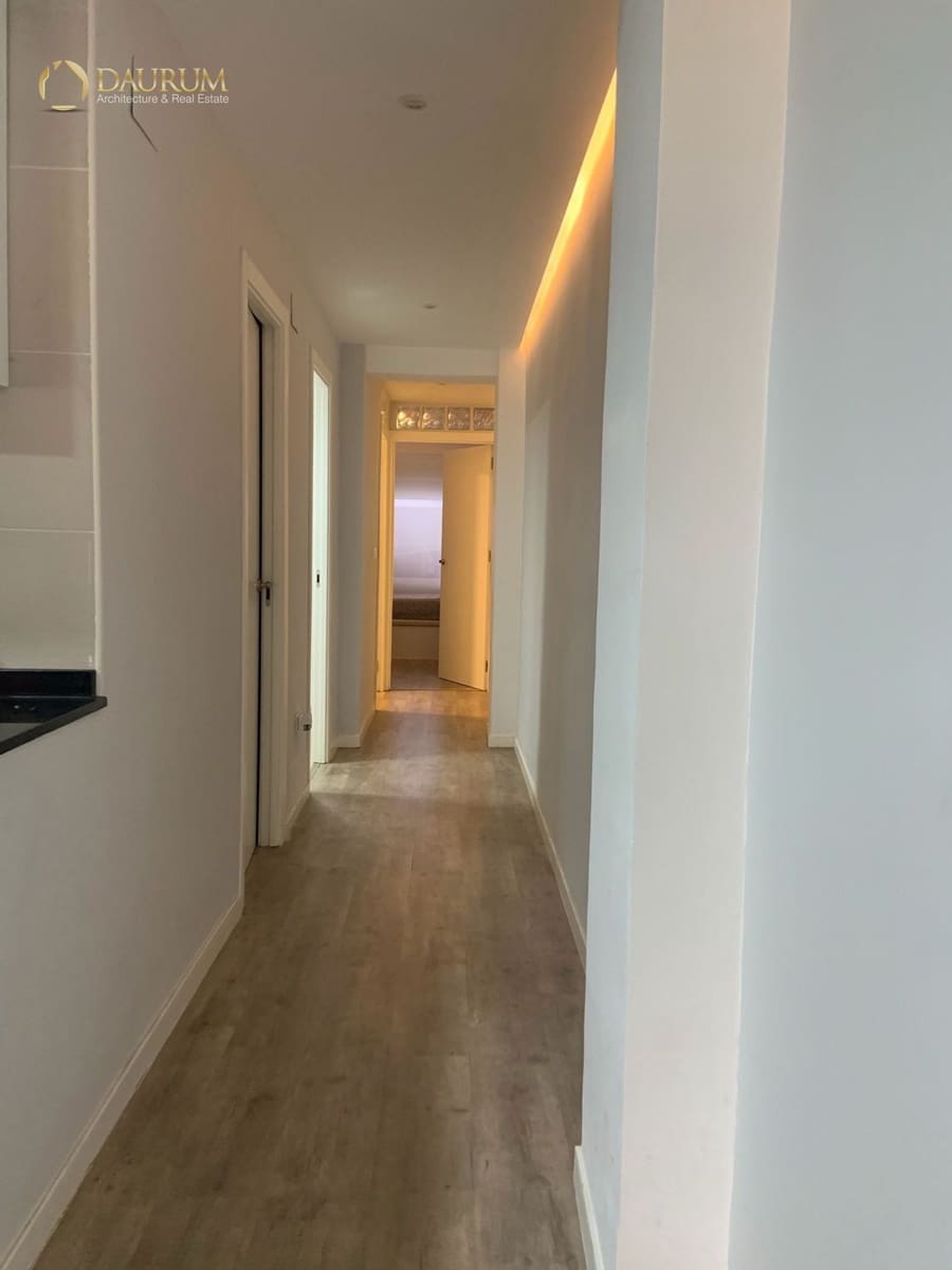 Piso de 3 habitaciones en Alicante / Alacant ciudad en venta con garaje - 239.900 € (Ref: 9808942)