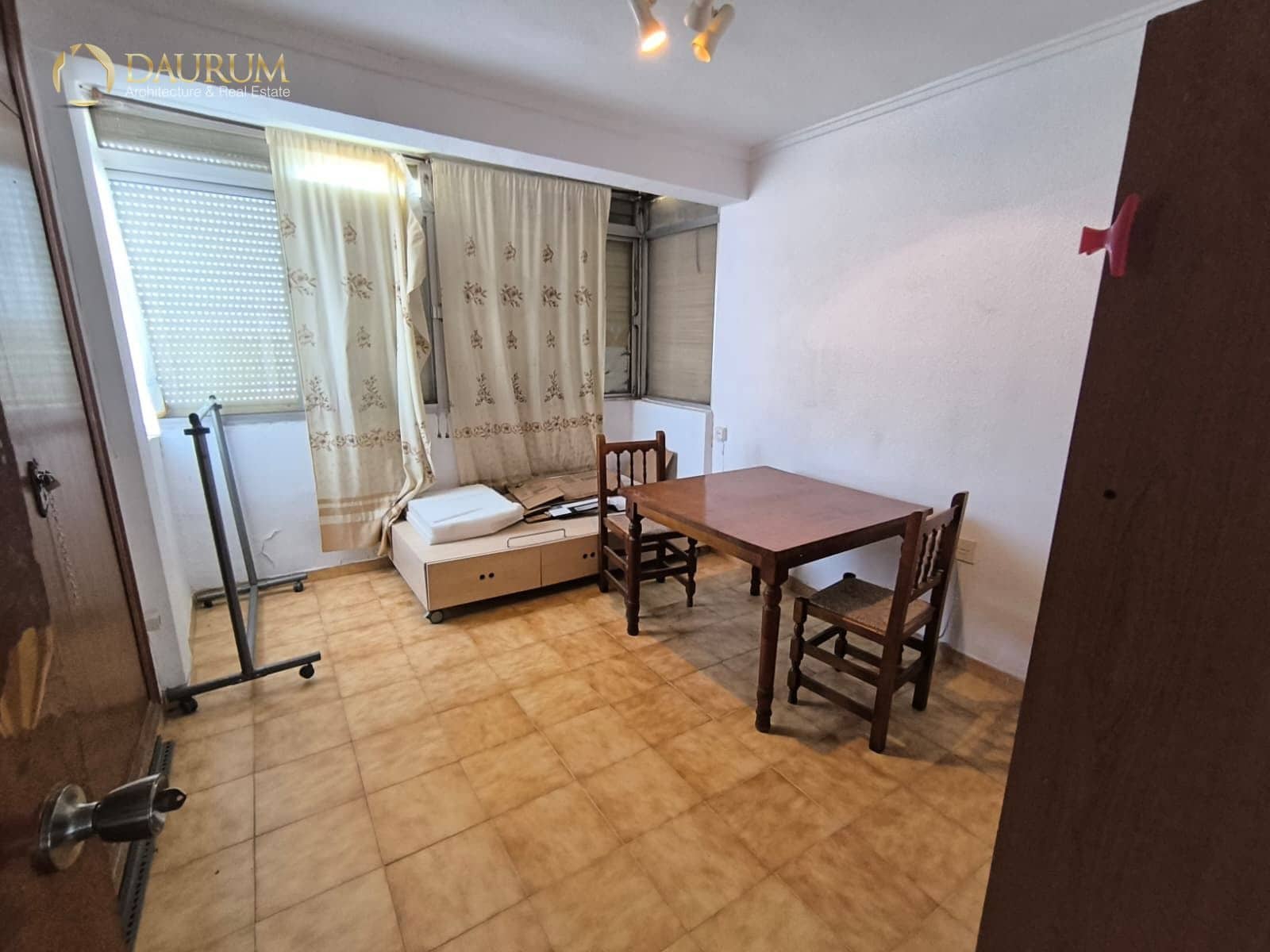 3 slaapkamer Flat te koop in Alicante stad met garage - € 130.000 (Ref: 9809668)