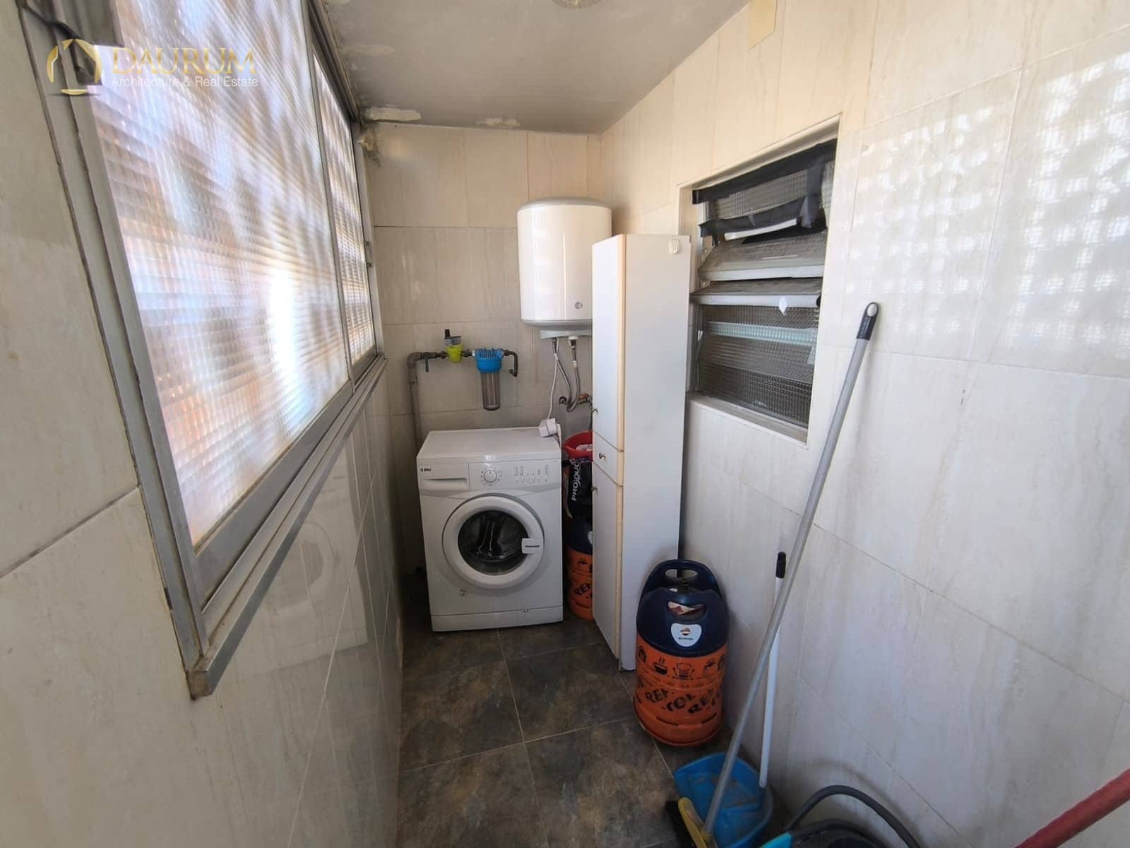 3 slaapkamer Flat te koop in Alicante stad met garage - € 130.000 (Ref: 9809668)