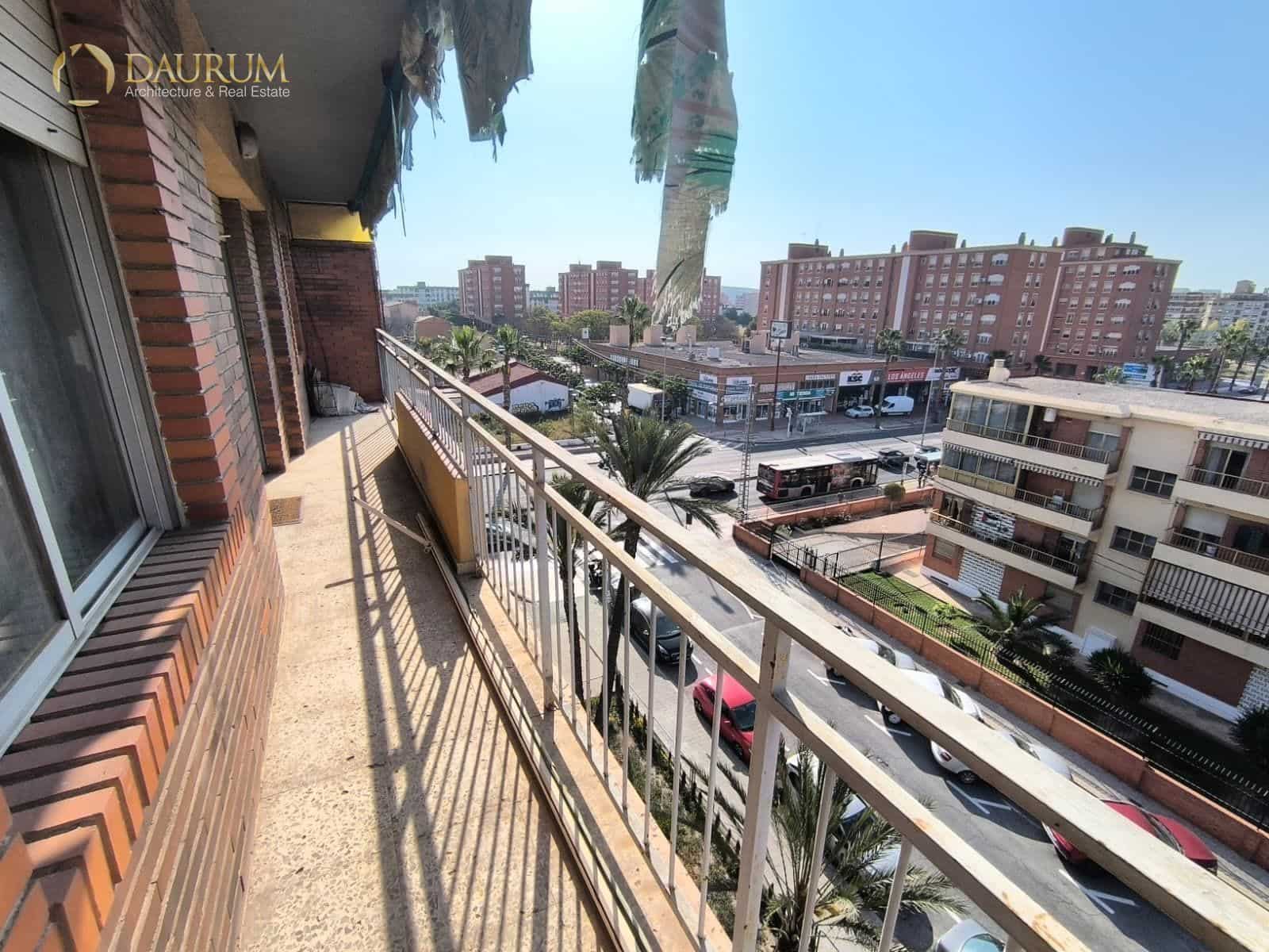 3 slaapkamer Flat te koop in Alicante stad met garage - € 130.000 (Ref: 9809668)
