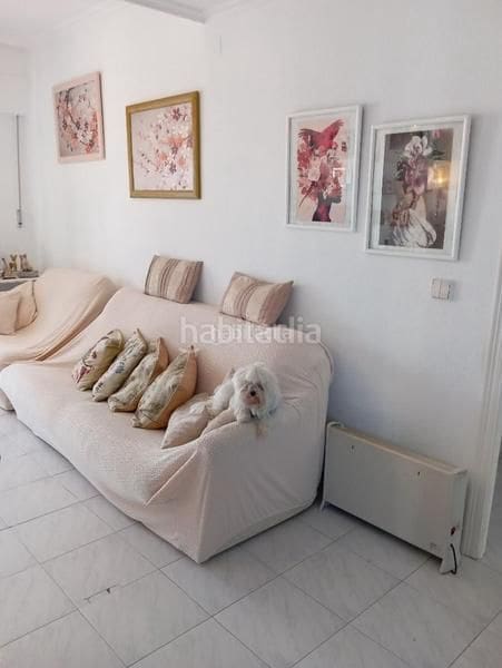 2 bedroom Flat for sale in Arenales del Sol with pool - € 215,000 (Ref: 9814656)