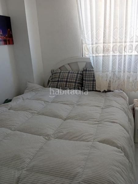 2 bedroom Flat for sale in Arenales del Sol with pool - € 215,000 (Ref: 9814656)