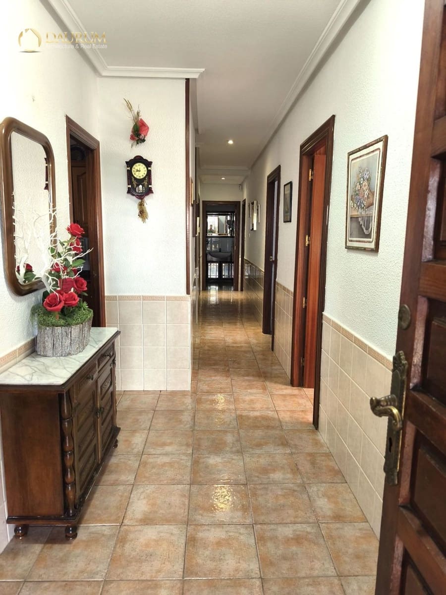 4 soveværelse Villa til salg i Elche / Elx med swimmingpool garage - € 389.000 (Ref: 9816466)