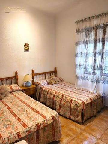 4 soveværelse Villa til salg i Peña de las Águilas, Elche / Elx med swimmingpool garage - € 389.000 (Ref: 9816466)