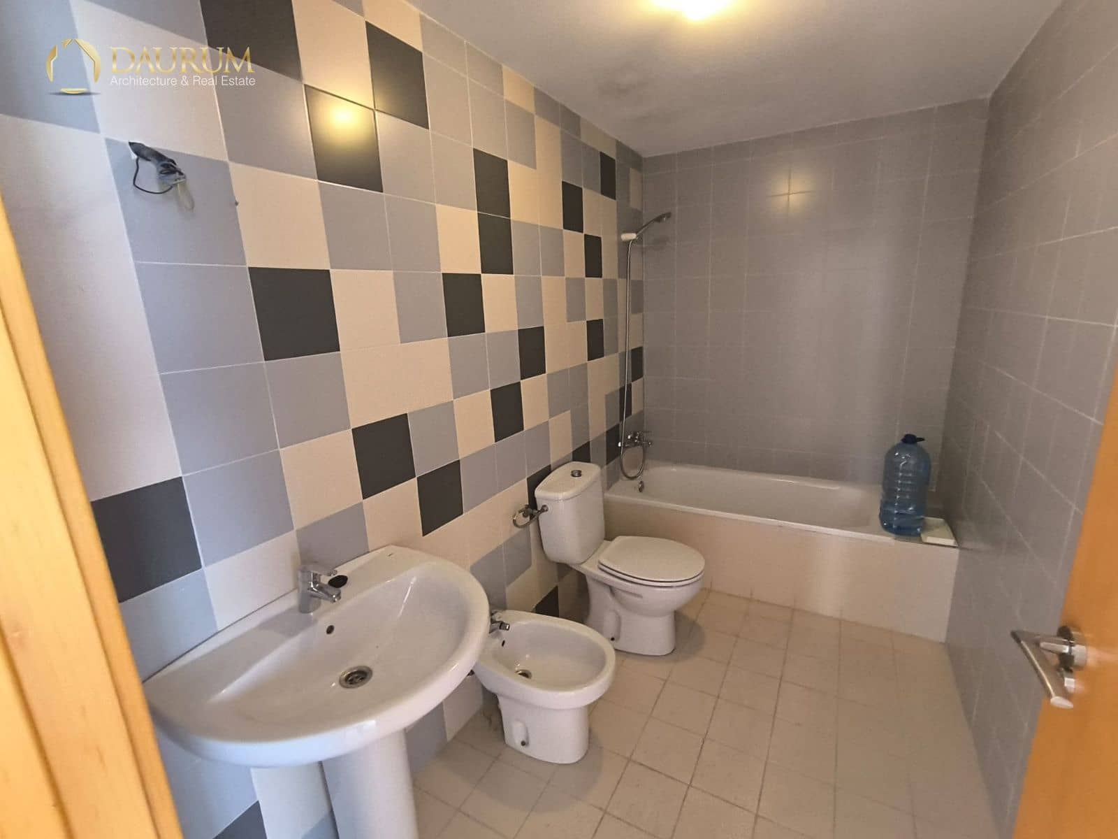 4 camera da letto Appartamento in vendita in Alicante citta con garage - 277.017 € (Rif: 9819089)
