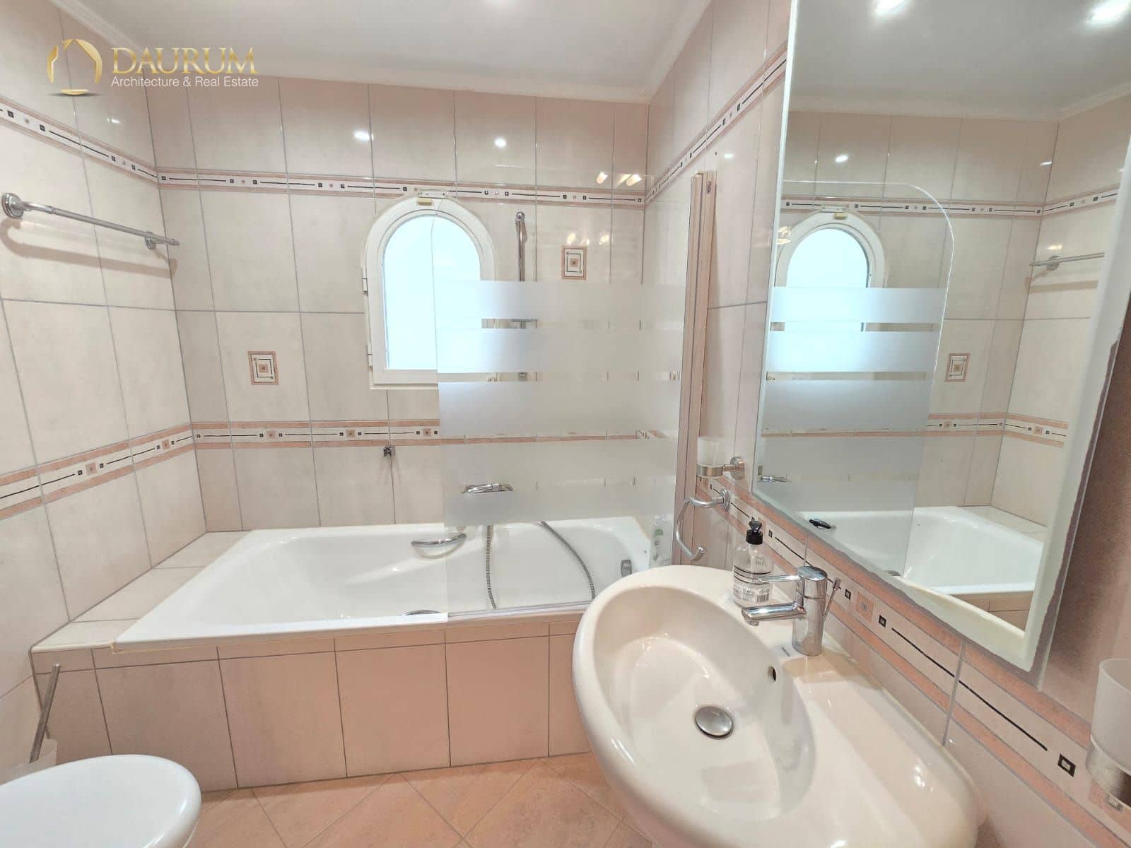 5 chambre Villa/Maison à vendre à Calpe / Calp avec piscine garage - 990 000 € (Ref: 9823970)