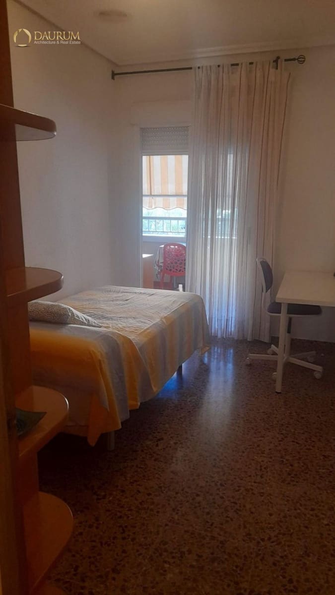 3 soveværelse Lejlighed til salg i Elche / Elx med garage - € 215.000 (Ref: 9829961)