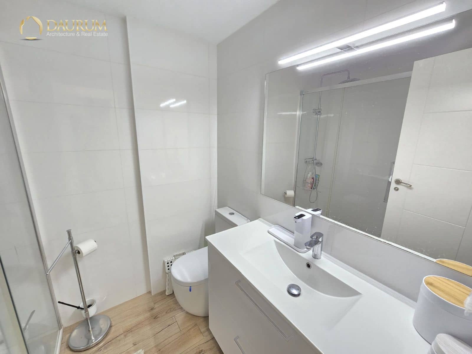 1 bedroom Flat for sale in Benidorm with pool garage - € 365,000 (Ref: 9829962)