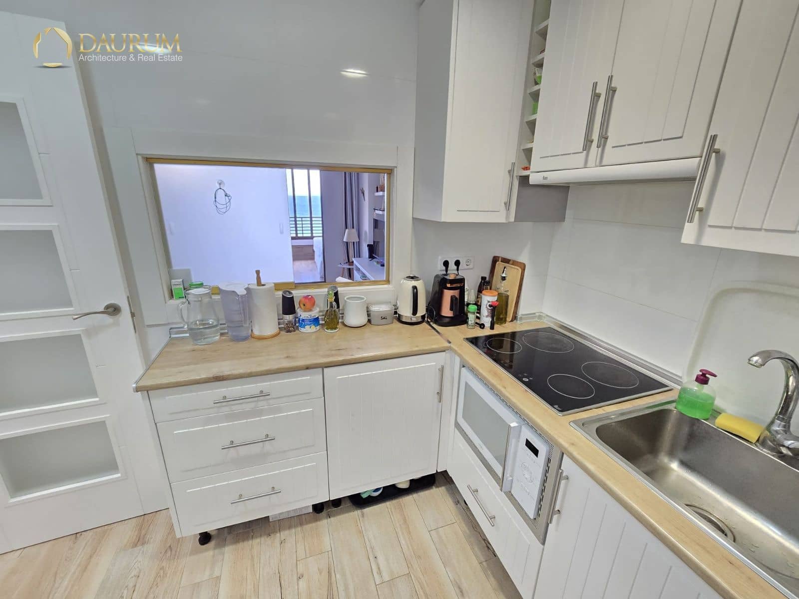 1 bedroom Flat for sale in Benidorm with pool garage - € 365,000 (Ref: 9829962)
